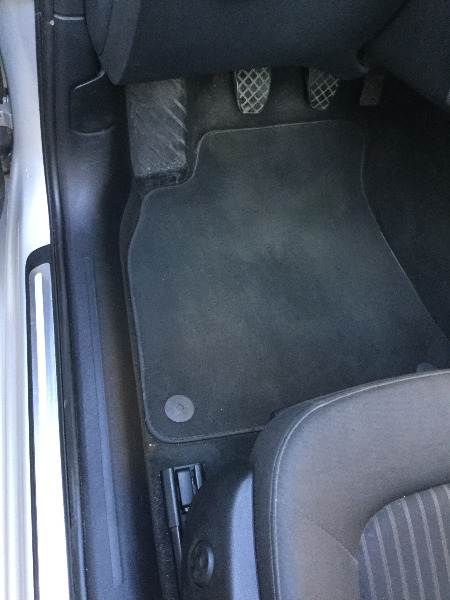 
								Audi A4 2012 full									